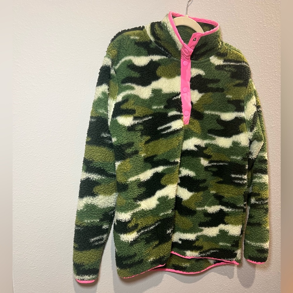Crown & Ivy Women’s Long Sleeve Mock Neck Camo Sherpa Pullover Jacket Size L - Picture 3 of 11